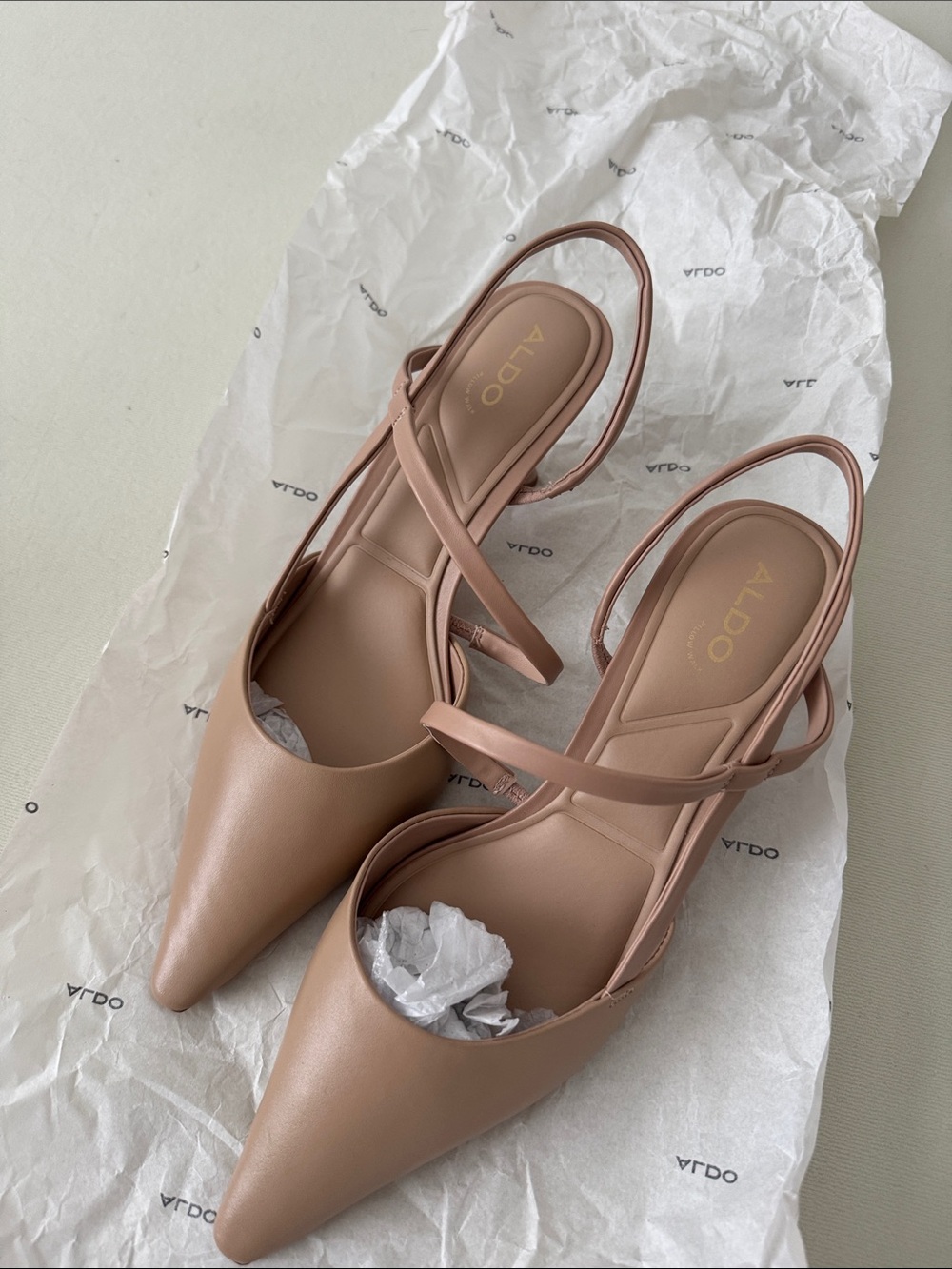 ALDO Women's Pointed Toe Slingback heels in beige leather smooth